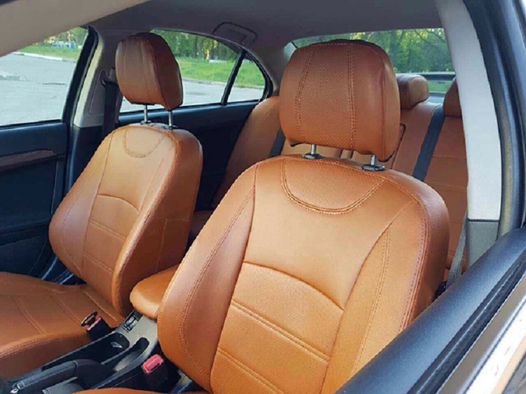 Авточехлы из кожзама под кожу